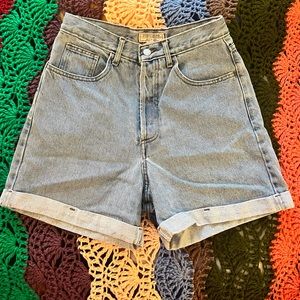 Vintage Guess High Waisted Jean Shorts 🪡